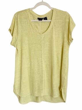 Tahari 100% Linen V-Neck Tee in Pale Yellow. Size Large